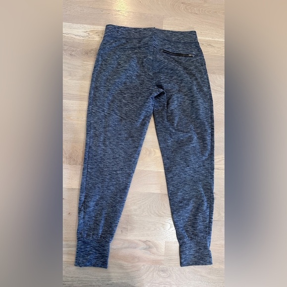 Athleta Metro Street Jogger black Heather size small - Picture 11 of 12